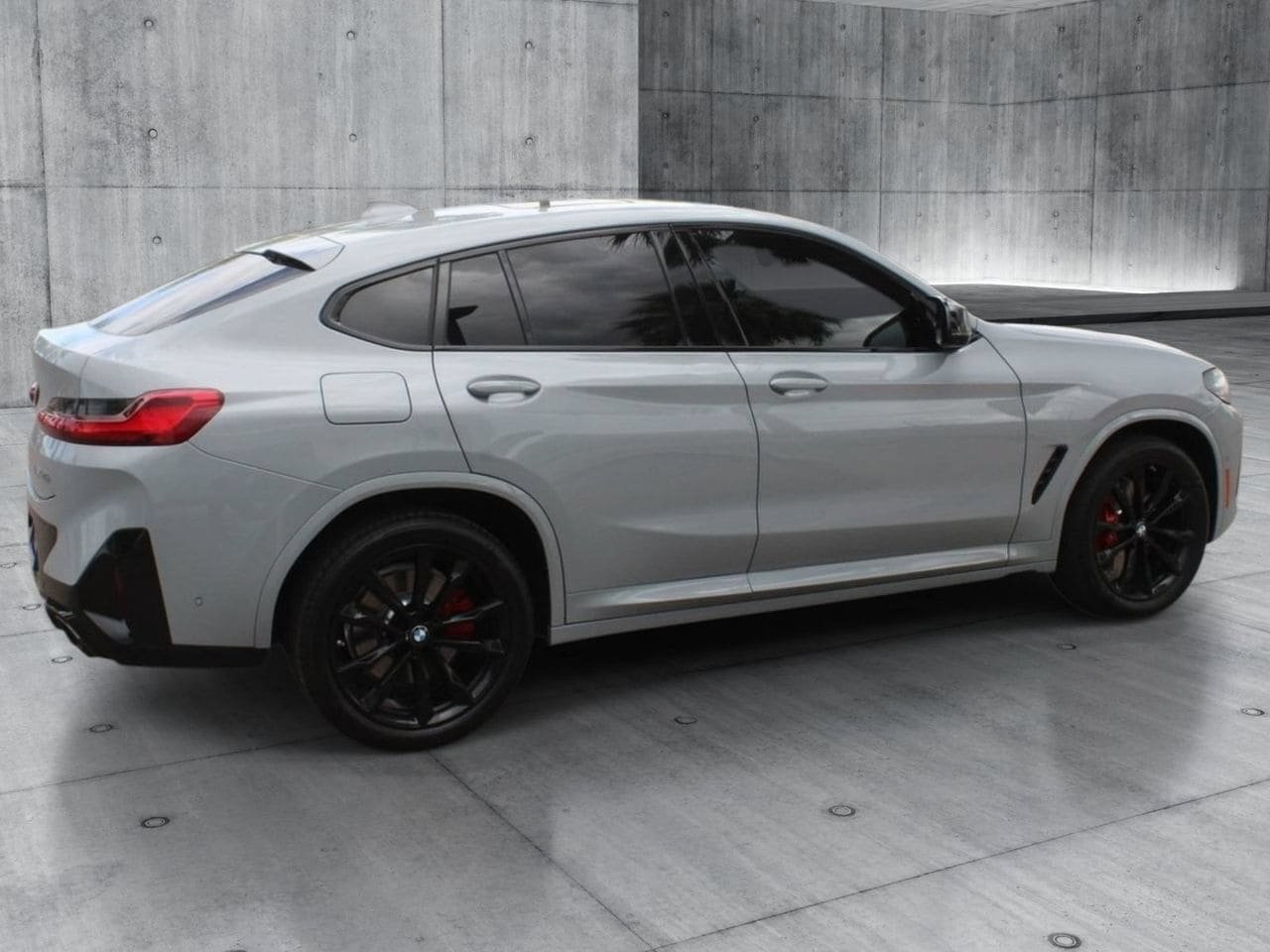 Used 2025 BMW X4 M40i w/ Premium Package AWD/4WD image 7