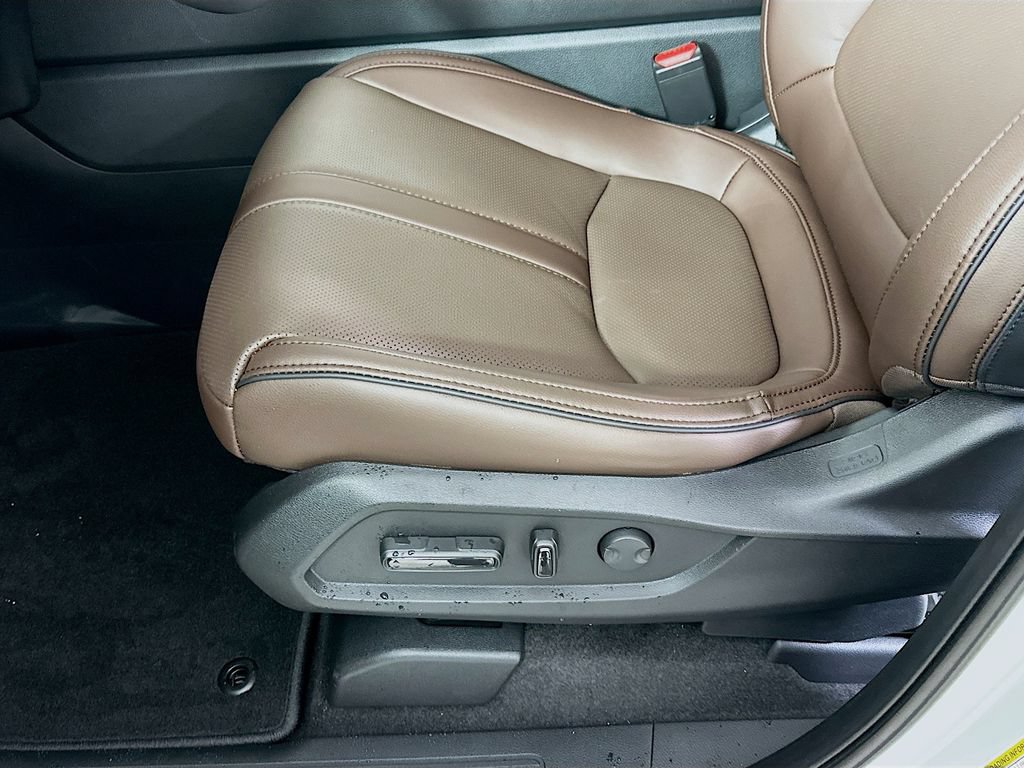 Used 2026 Honda Pilot Elite image 9