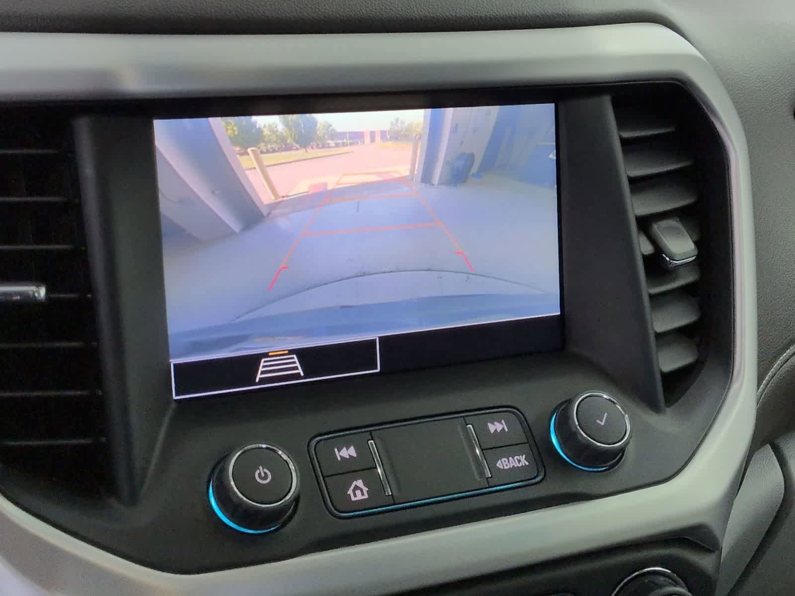 Used 2022 GMC Acadia SLE AWD/4WD image 28