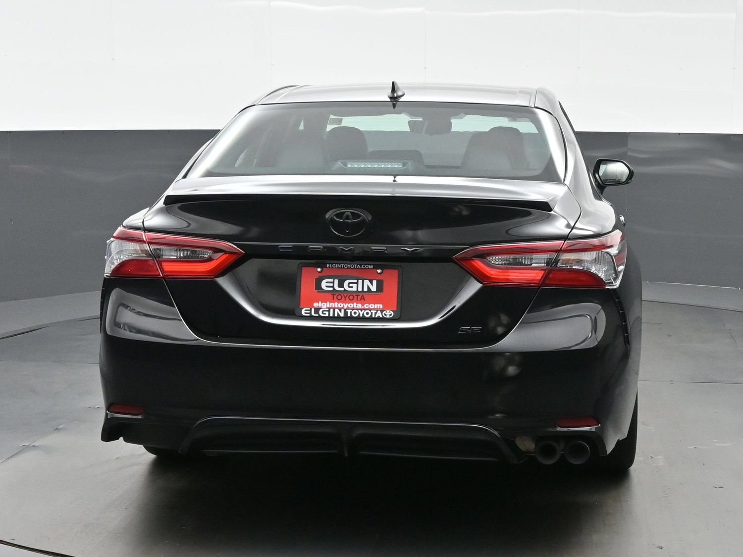 Used 2024 Toyota Camry SE FWD image 5