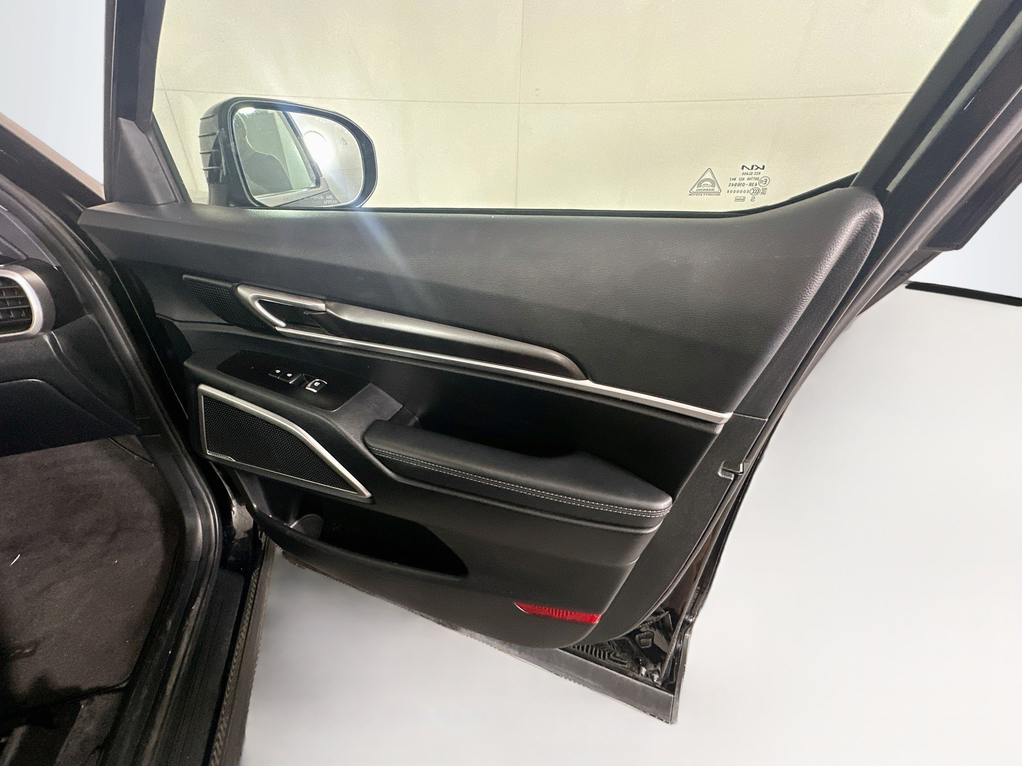 Used 2025 Kia Telluride S AWD/4WD image 35