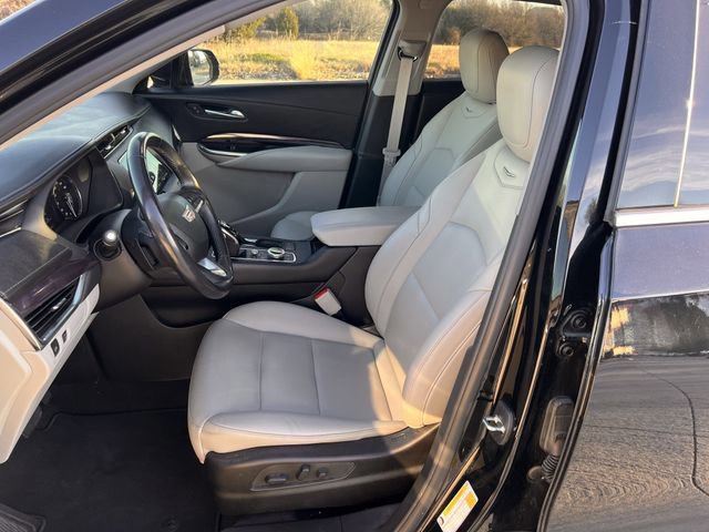 Used 2022 Cadillac XT4 Luxury image 21