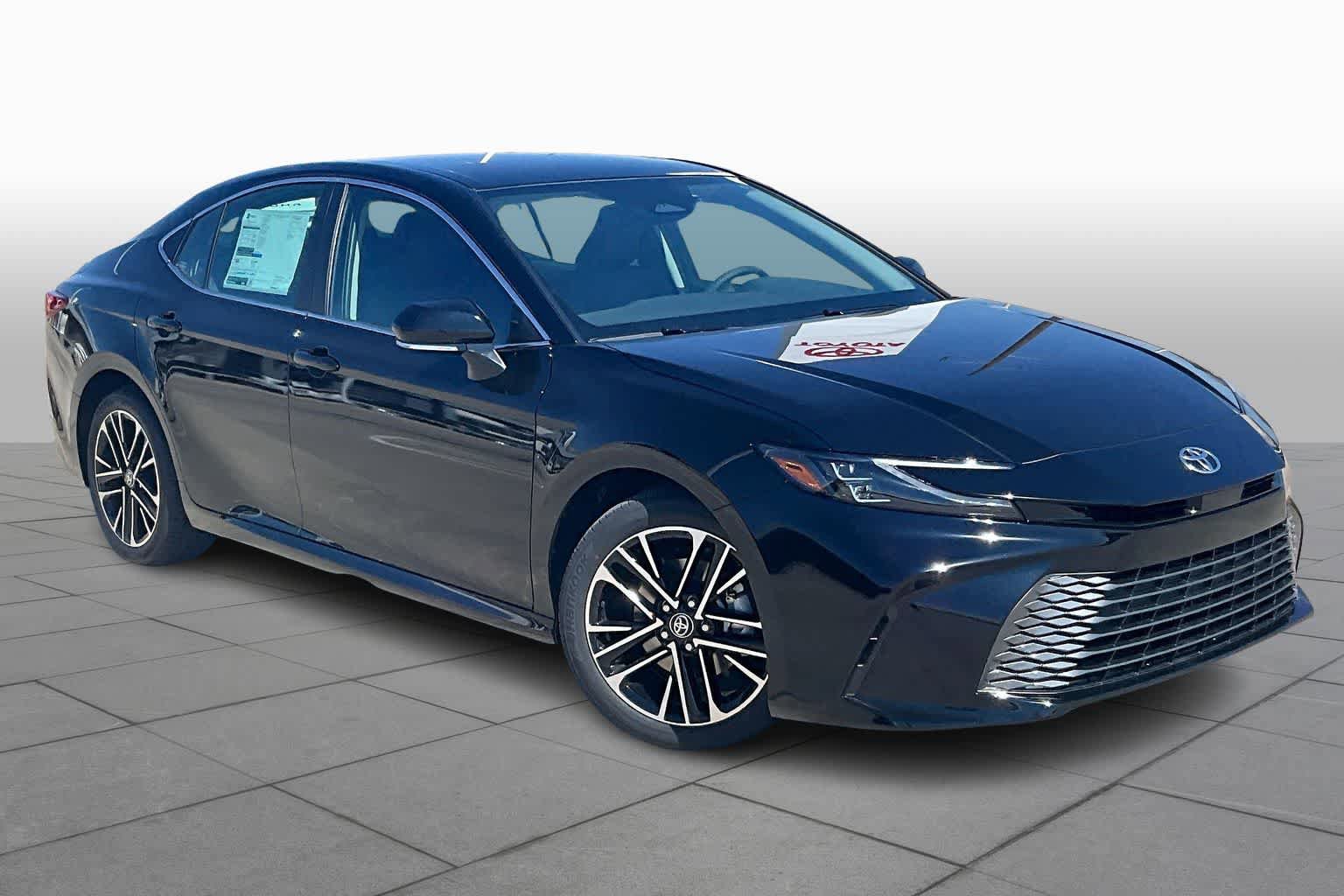 New 2026 Toyota Camry XLE FWD video 2