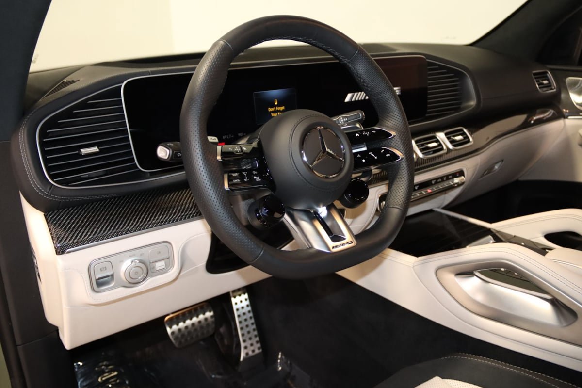Used 2026 Mercedes-Benz GLS 63 AMG 4MATIC image 48