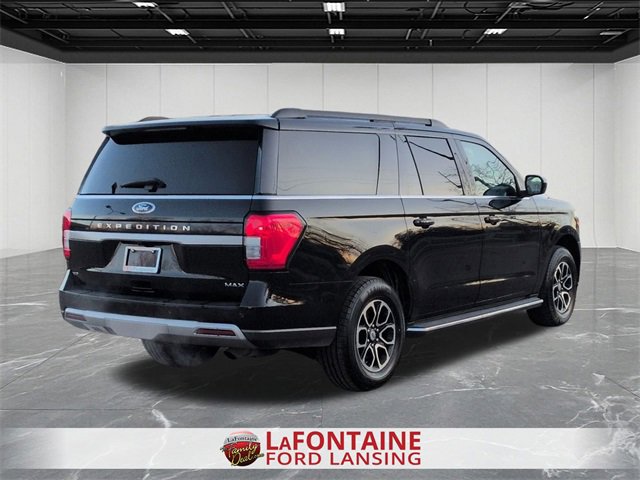 Used 2023 Ford Expedition Max XLT image 5