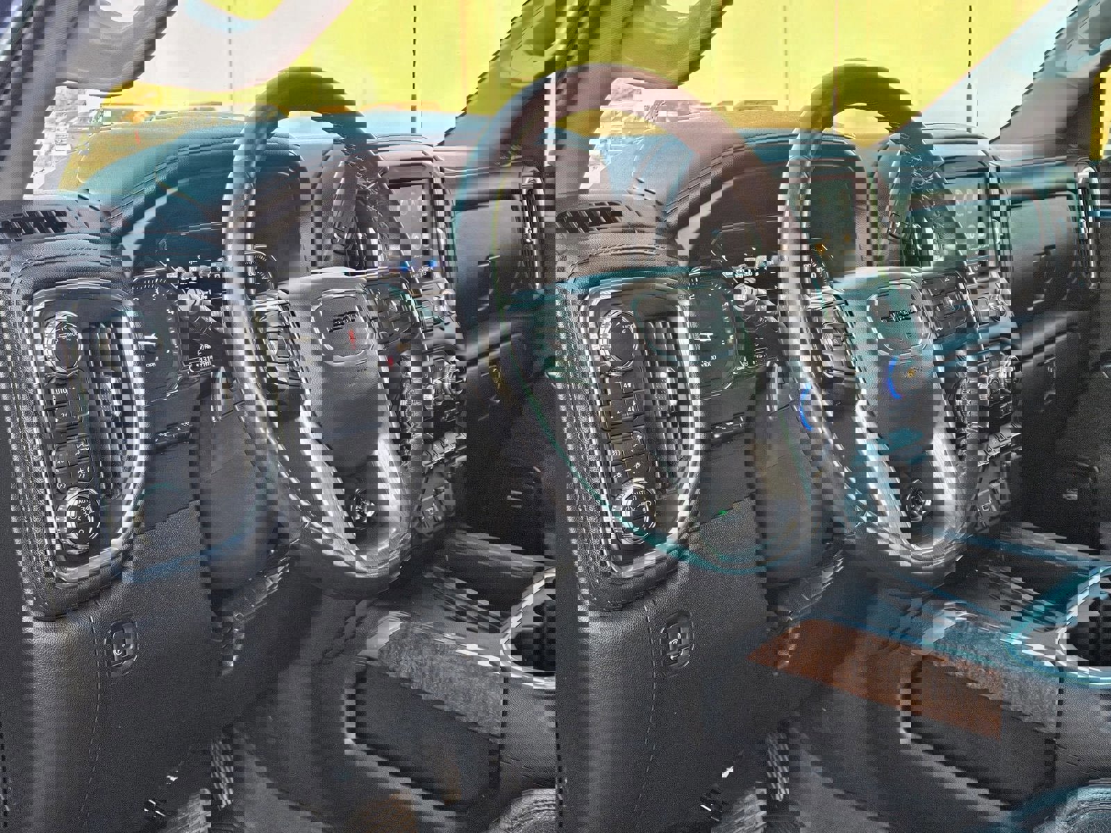 Used 2020 GMC Sierra 2500 Denali w/ Denali Ultimate Package image 10