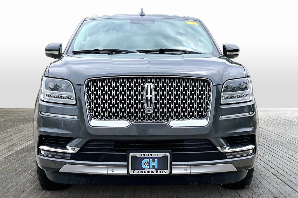 Used 2018 Lincoln Navigator Reserve AWD/4WD image 2