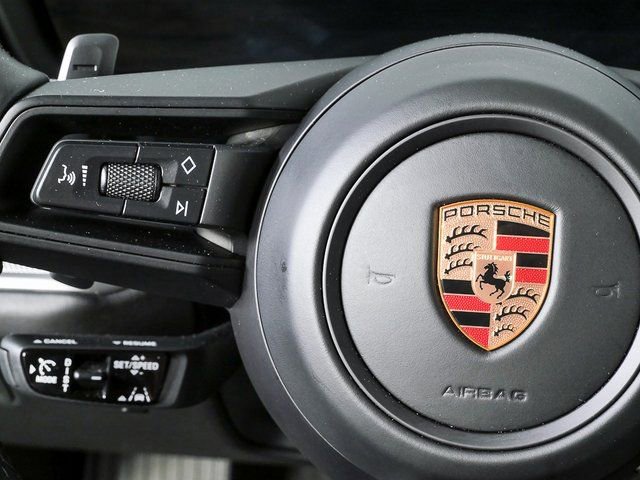 Certified 2024 Porsche Cayenne AWD image 10