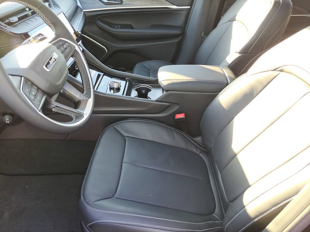 New 2026 Jeep Grand Cherokee Limited Reserve AWD/4WD image 17