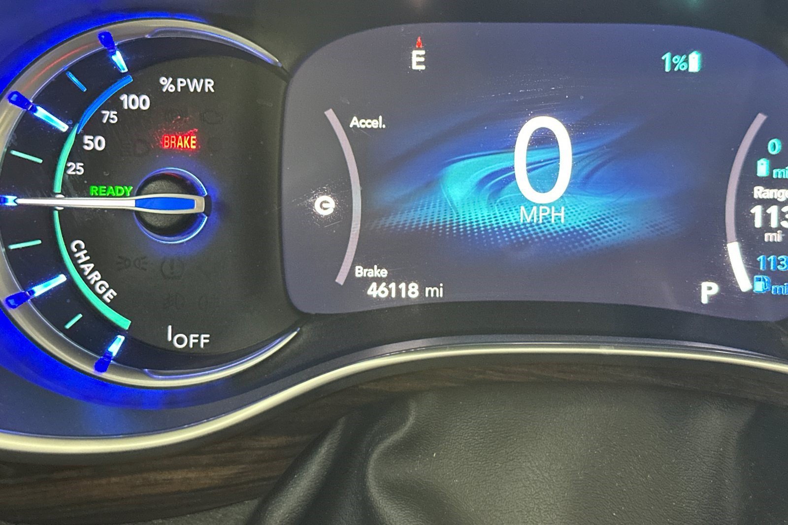 Used 2021 Chrysler Pacifica Limited w/ Uconnect Theater Family Group FWD image 24