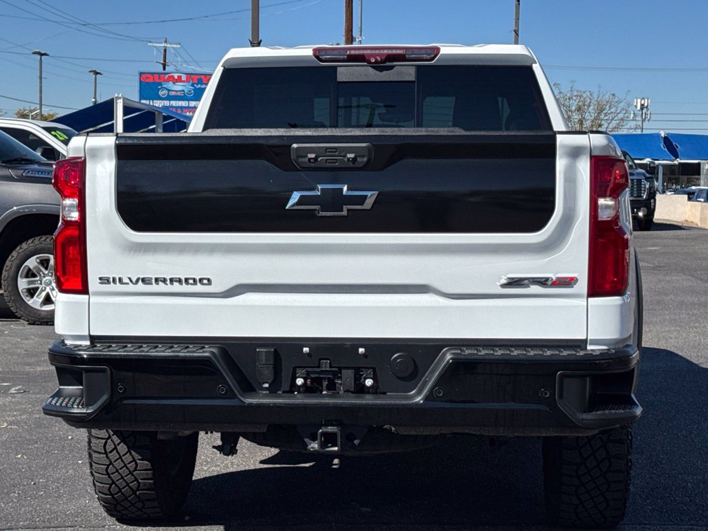 Used 2022 Chevrolet Silverado 1500 ZR2 w/ Technology Package AWD/4WD image 7