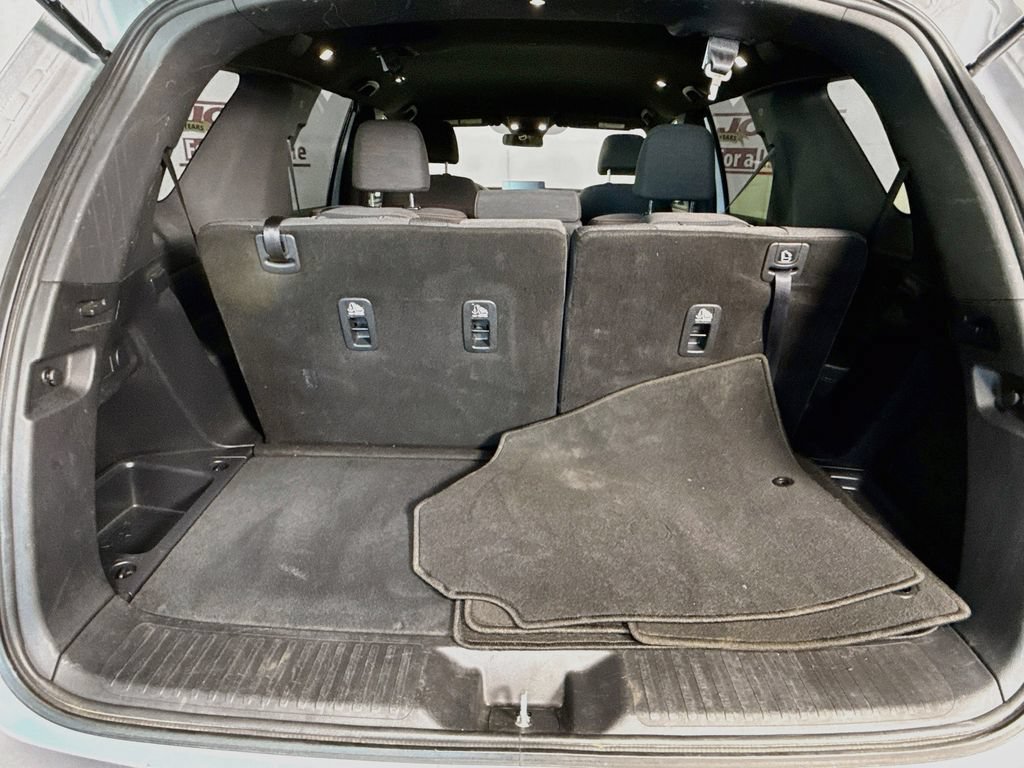 Used 2023 Honda Pilot Sport image 26
