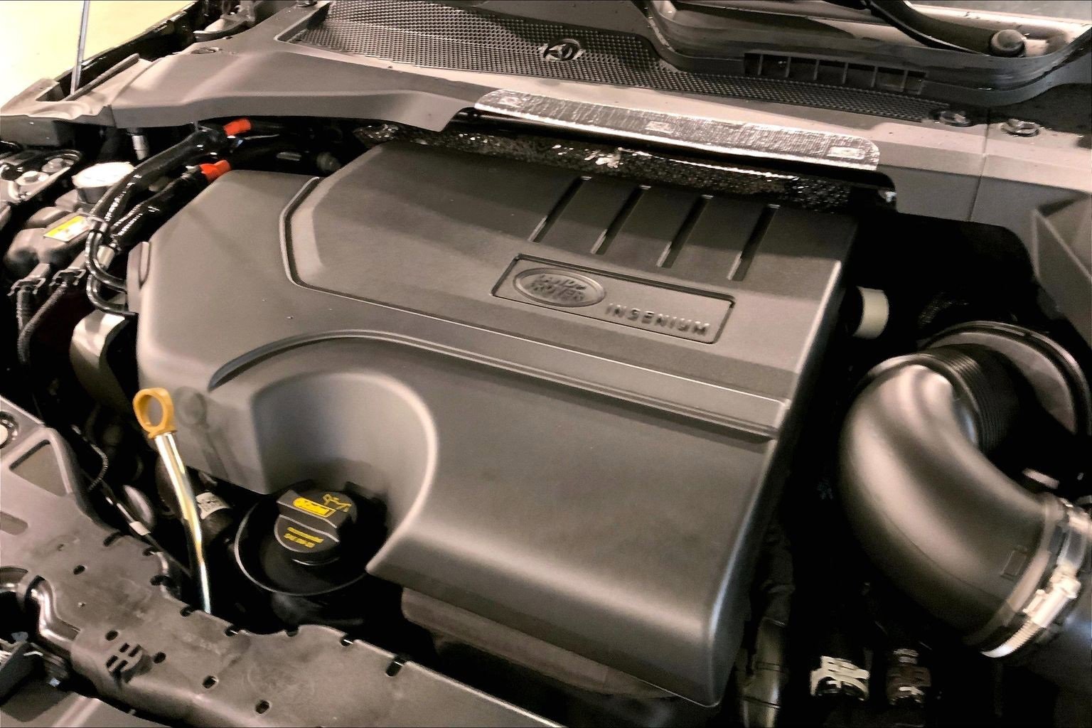 New 2026 Land Rover Range Rover Evoque Dynamic SE image 17