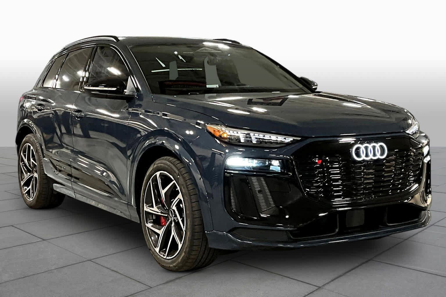 New 2027 Audi SQ6 e-tron Premium Plus image 2