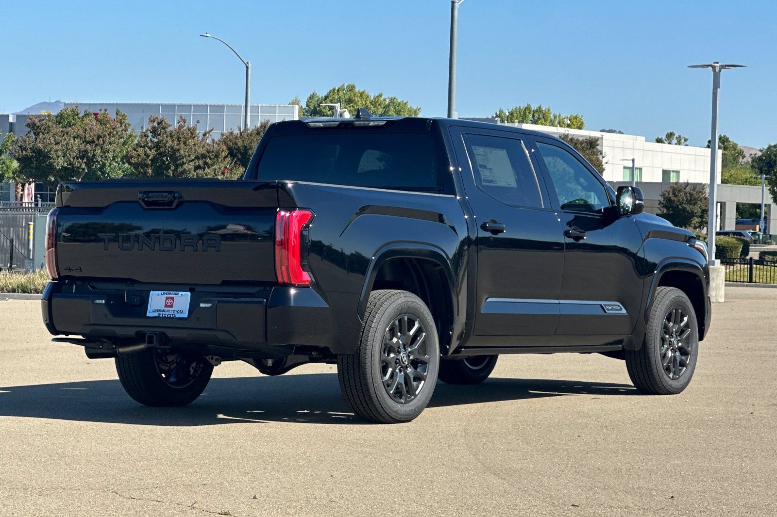 New 2026 Toyota Tundra Platinum AWD/4WD image 4