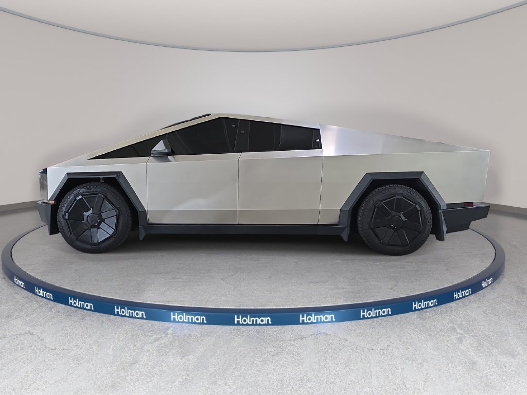 Used 2024 Tesla Cybertruck Cyberbeast AWD/4WD image 11