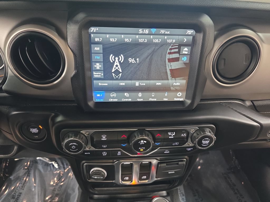 Used 2021 Jeep Wrangler Sport AWD/4WD image 19