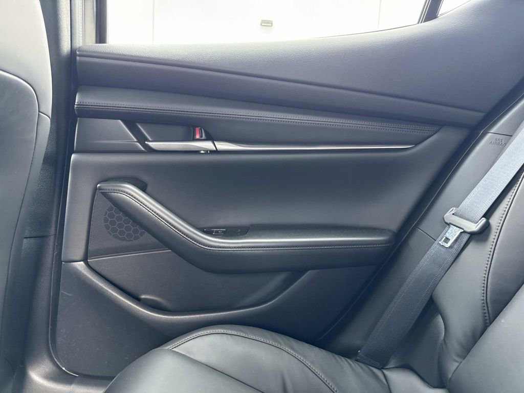 Certified 2025 MAZDA MAZDA3 s Sport FWD image 22