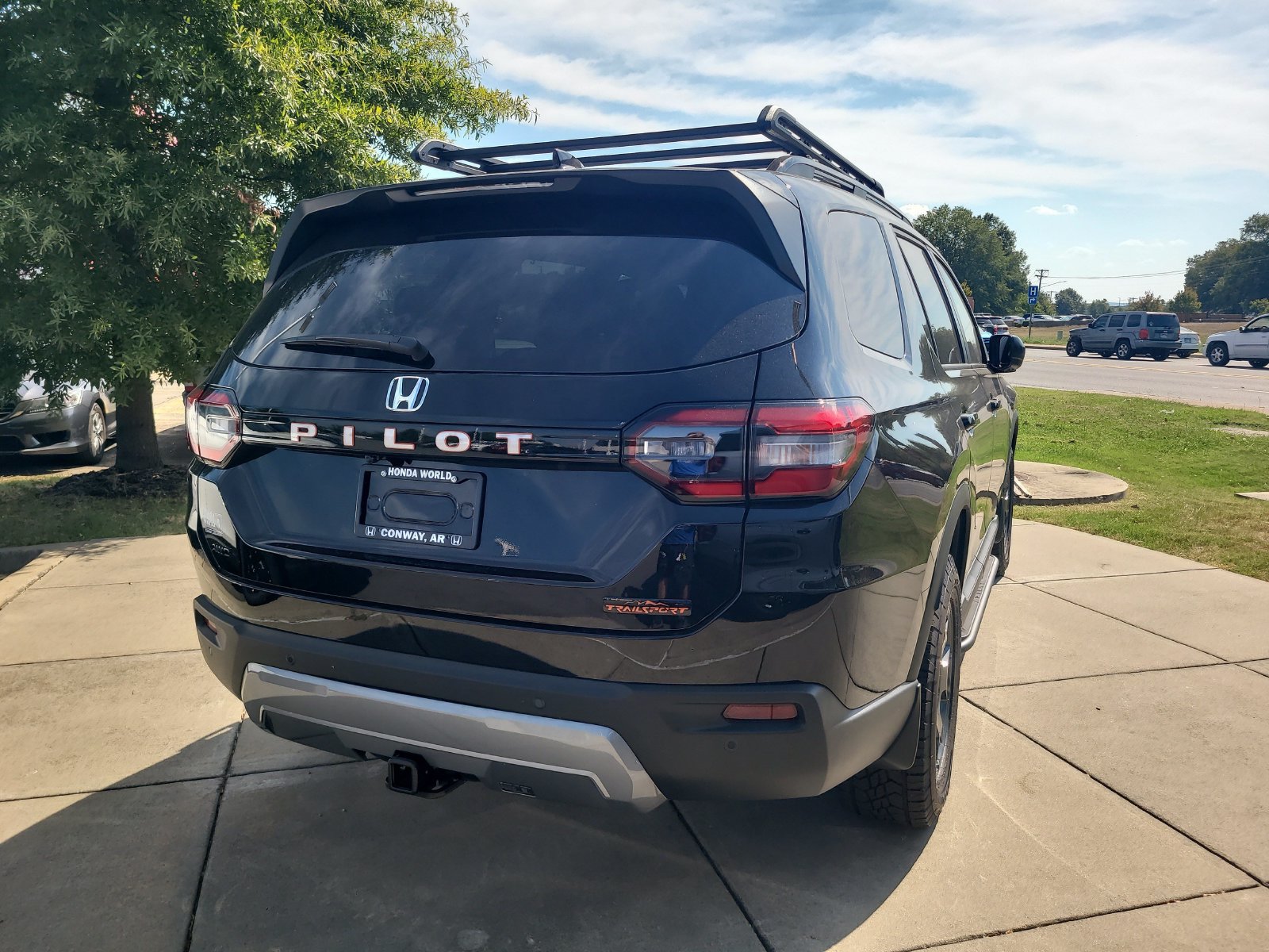 New 2026 Honda Pilot TrailSport image 3