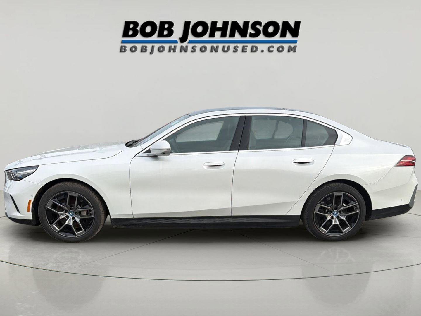 Used 2025 BMW i5 xDrive40 w/ Executive Package AWD/4WD image 6