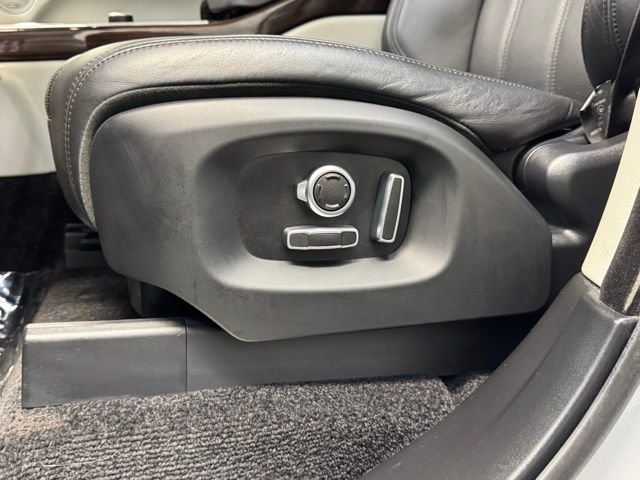 Used 2017 Land Rover Range Rover HSE image 15
