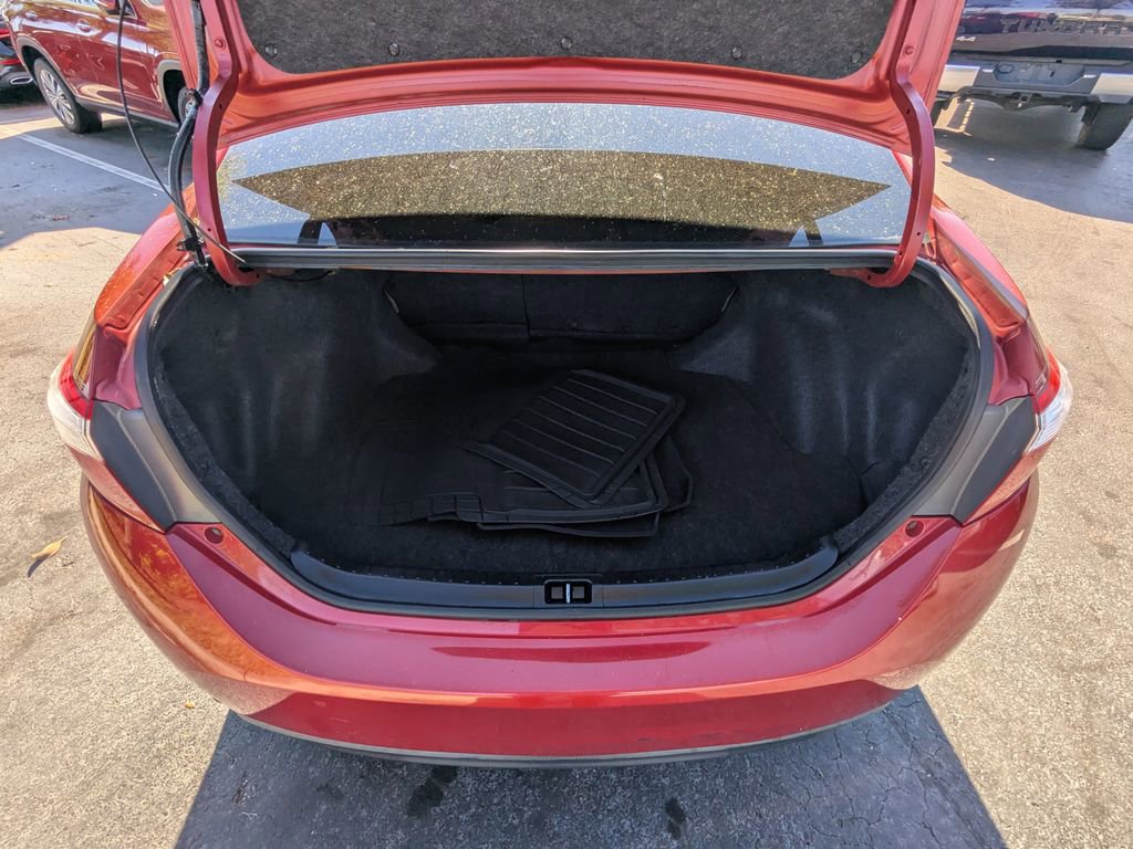 Used 2014 Toyota Corolla LE image 21