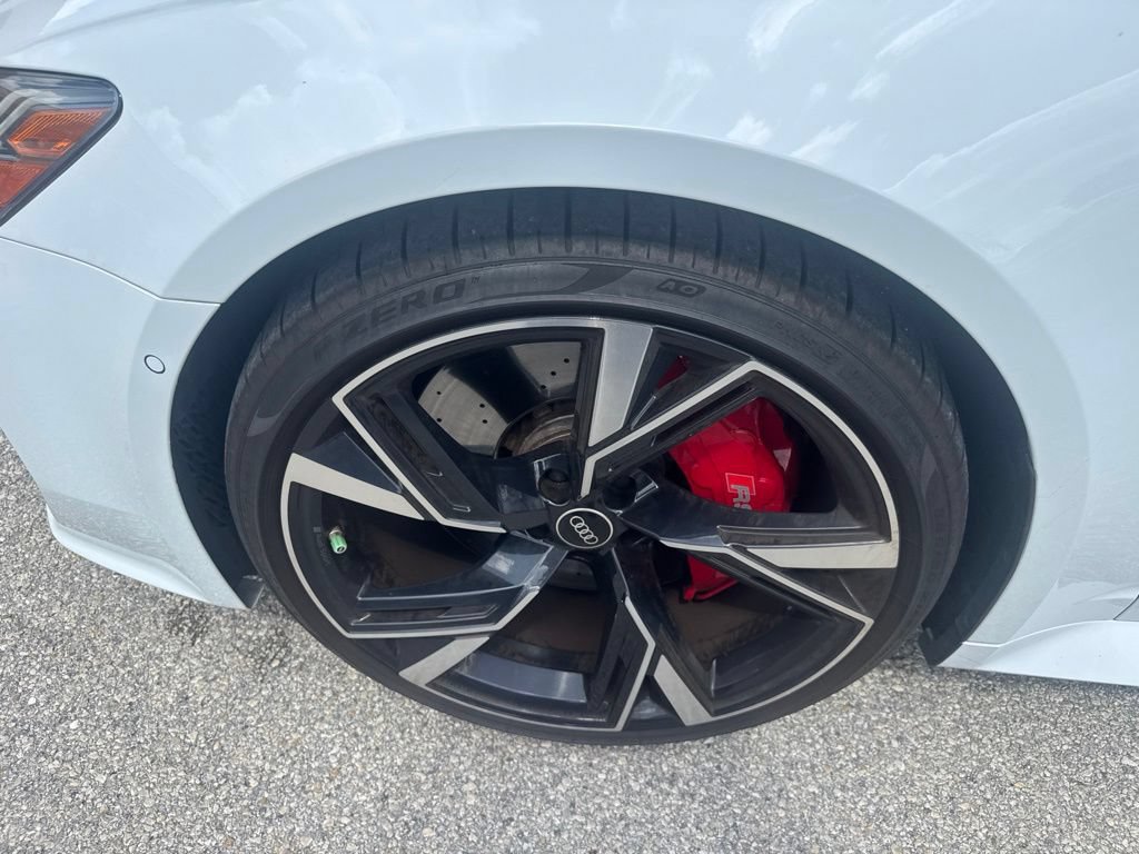 Used 2022 Audi RS 6 AWD/4WD image 10