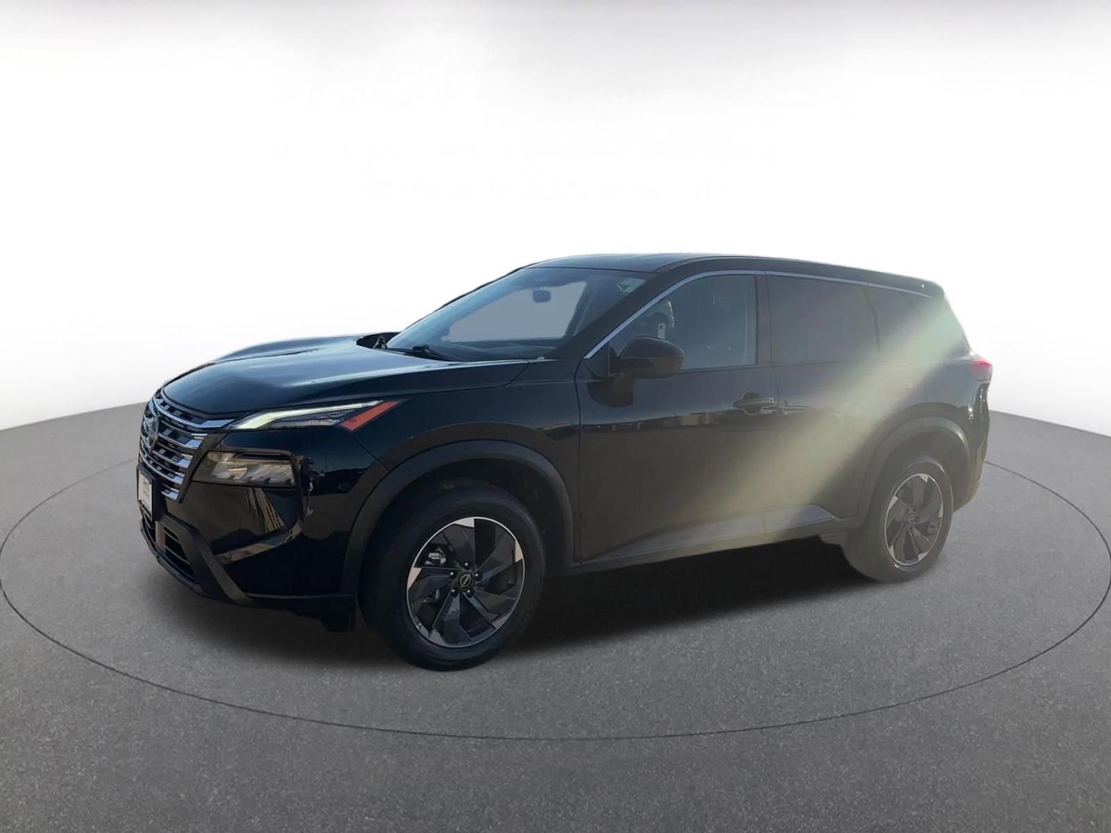 Used 2025 Nissan Rogue SV FWD image 8