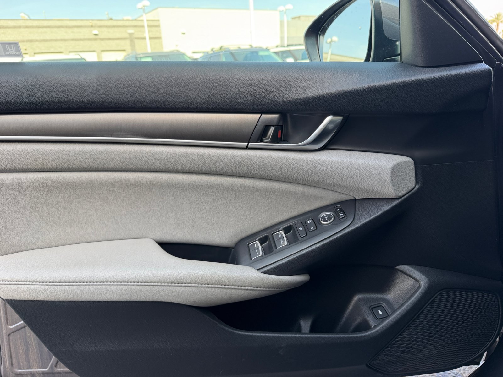 Used 2020 Honda Accord LX image 13