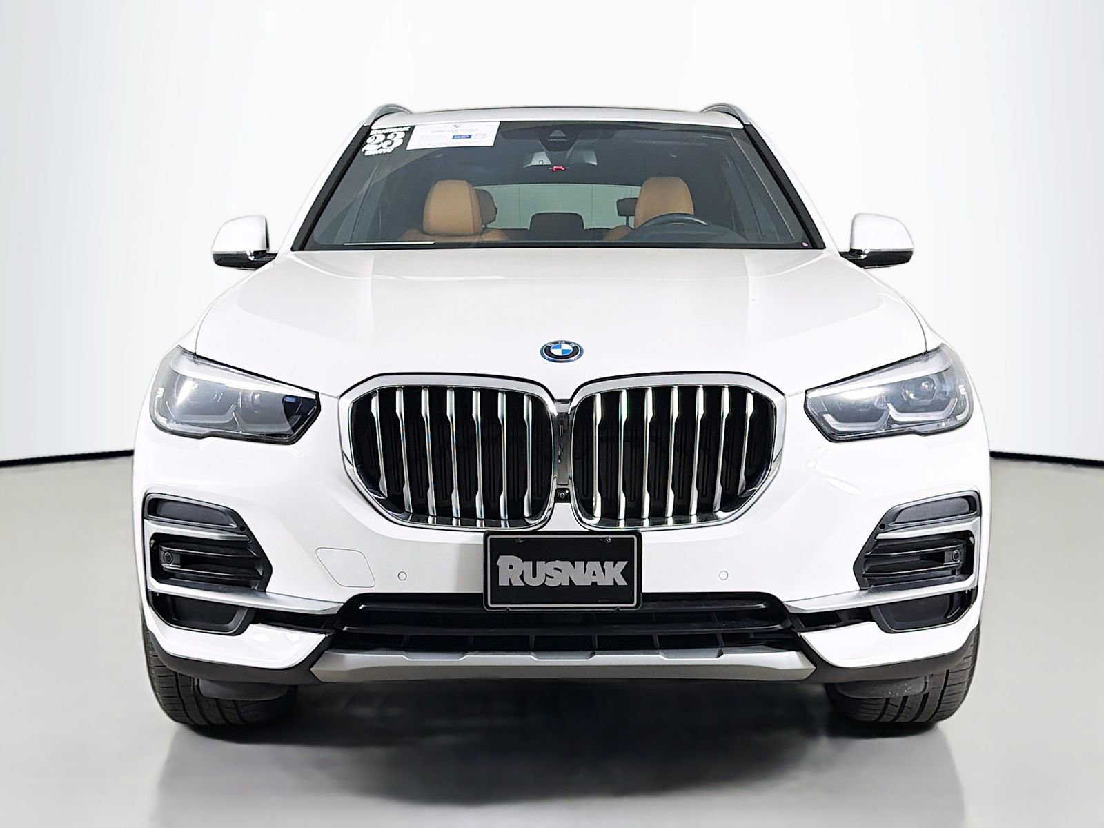 Certified 2023 BMW X5 xDrive45e w/ Climate Comfort Package AWD/4WD image 2