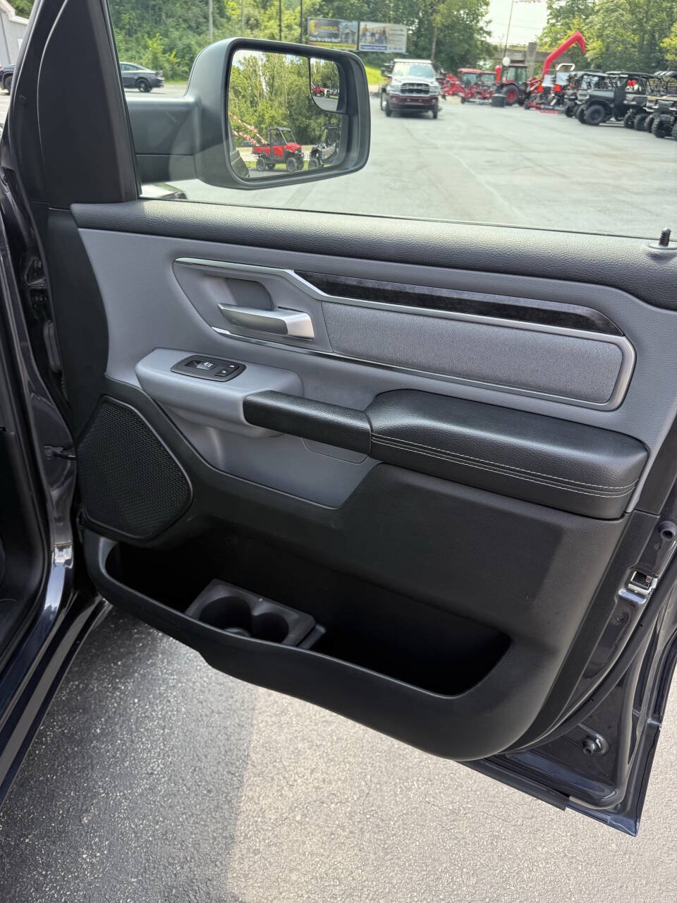 Used 2019 RAM 1500 Big Horn AWD/4WD image 19