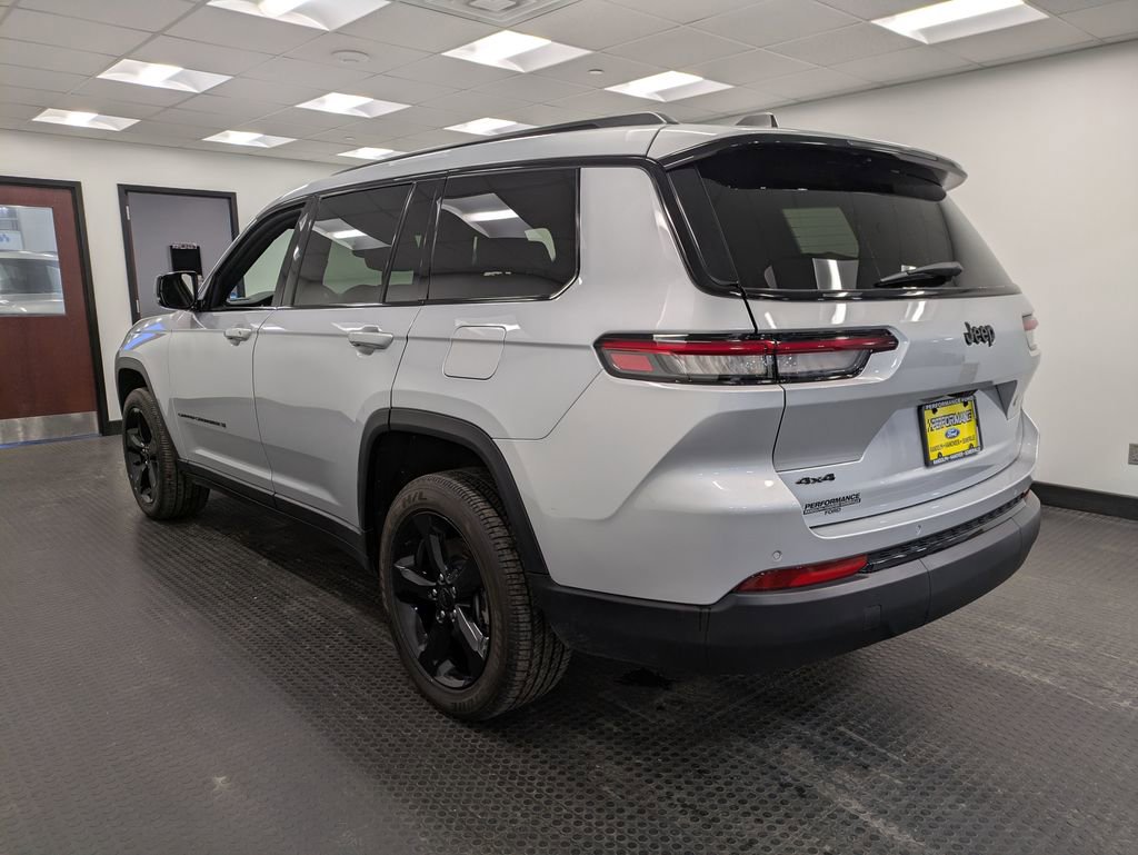 Used 2024 Jeep Grand Cherokee L Altitude image 6