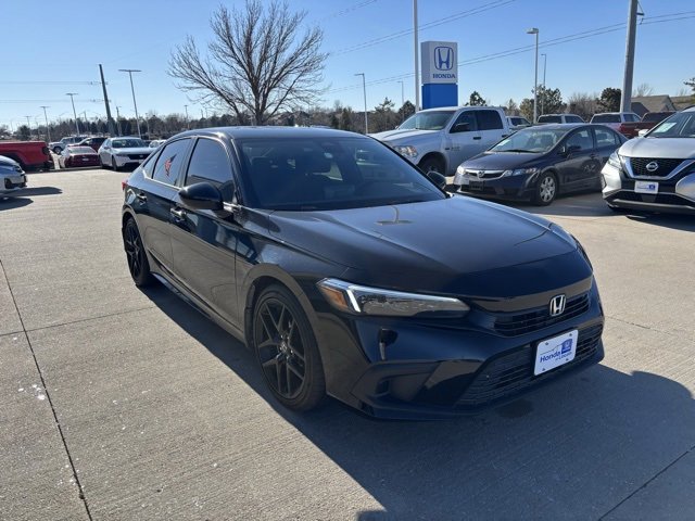 Used 2024 Honda Civic Sport image 3