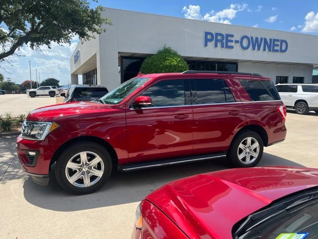 Used 2019 Ford Expedition XLT w/ Equipment Group 202A RWD image 2