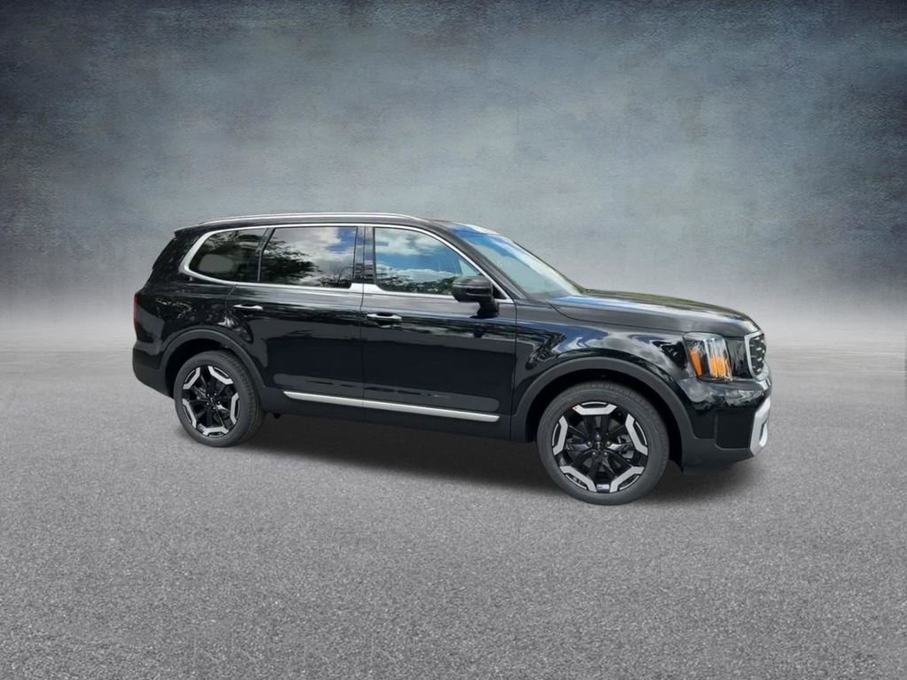 Used 2025 Kia Telluride S image 27