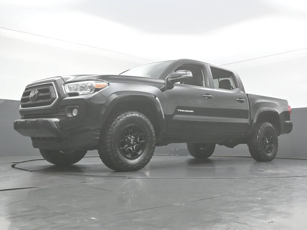Used 2022 Toyota Tacoma SR5 w/ Technology Package RWD image 50