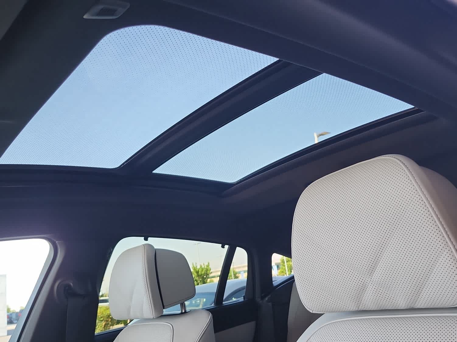 New 2027 BMW X6 xDrive40i w/ Executive Package AWD/4WD image 19