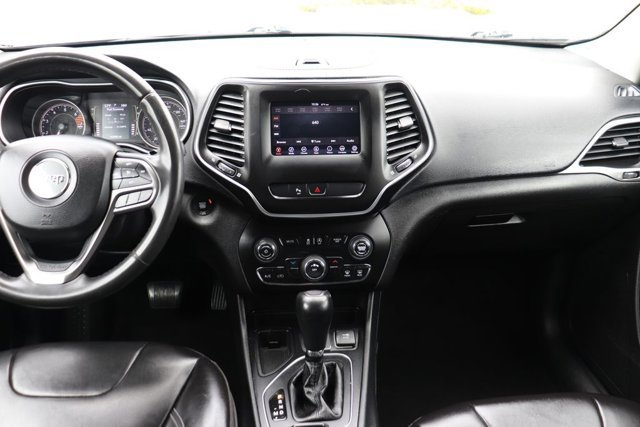 Used 2020 Jeep Cherokee Latitude Plus FWD image 14