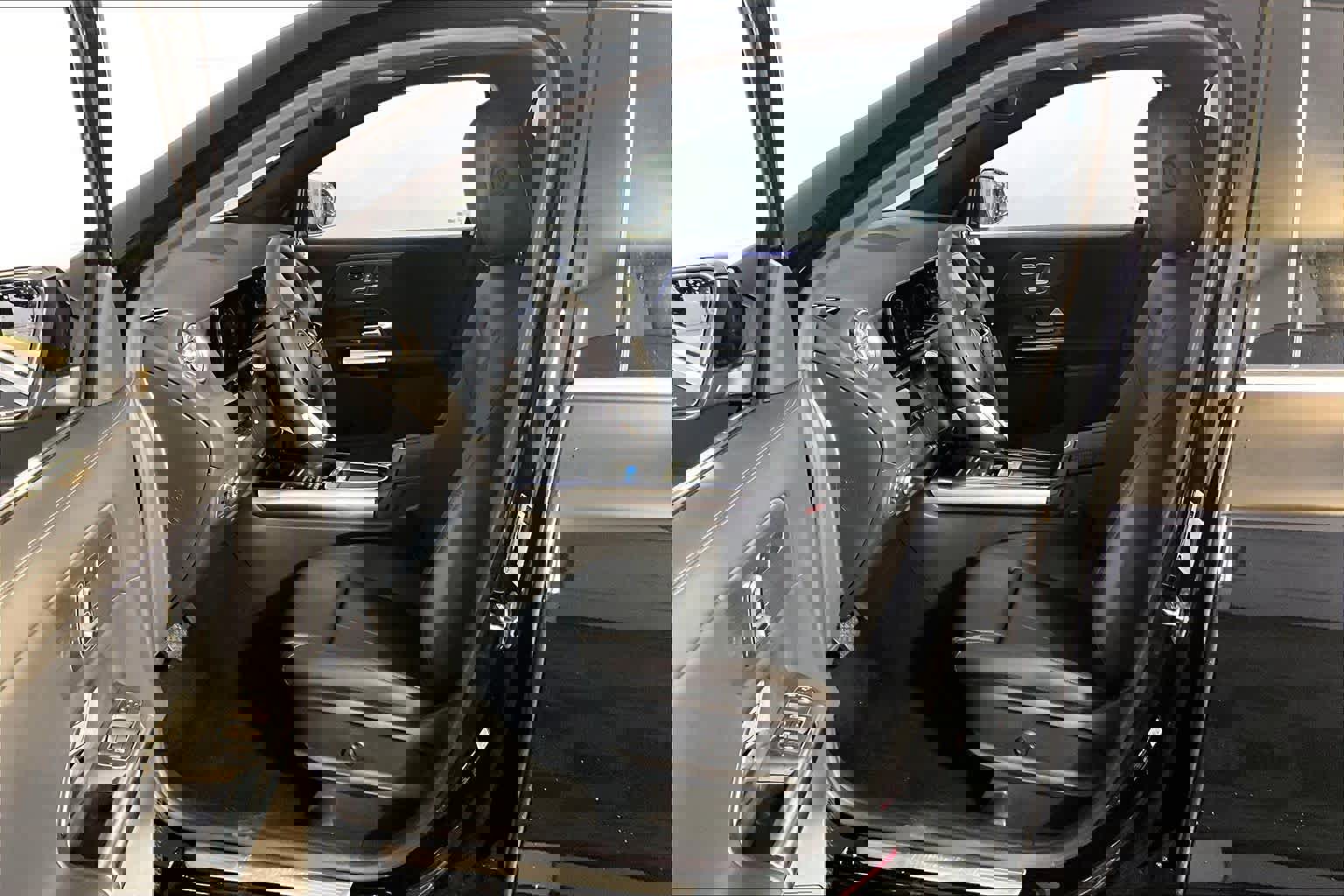 New 2026 Mercedes-Benz GLA 250 4MATIC image 13