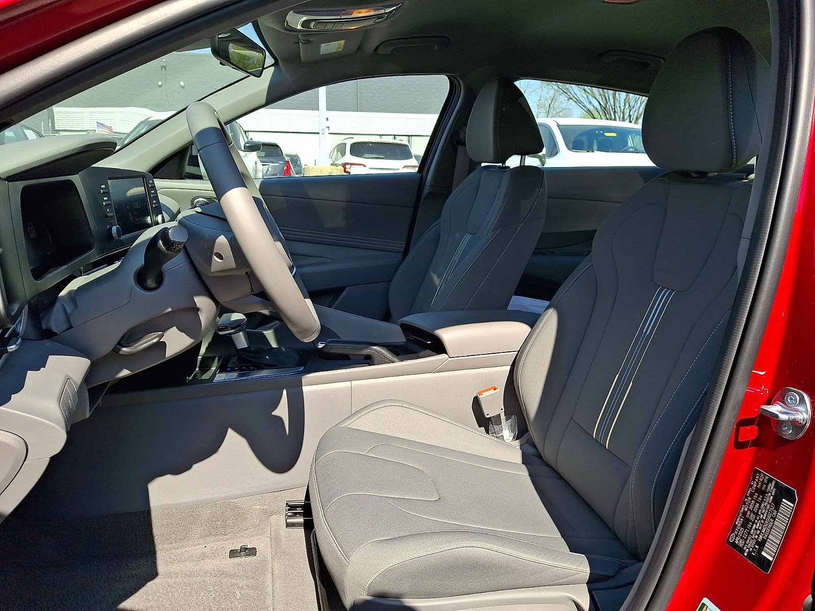 Certified 2025 Hyundai Elantra Sport FWD image 13