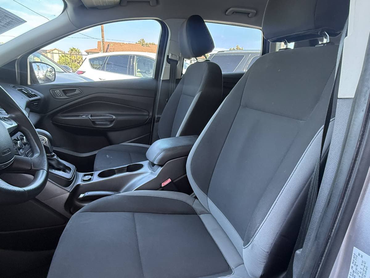 Used 2013 Ford Escape S FWD image 26