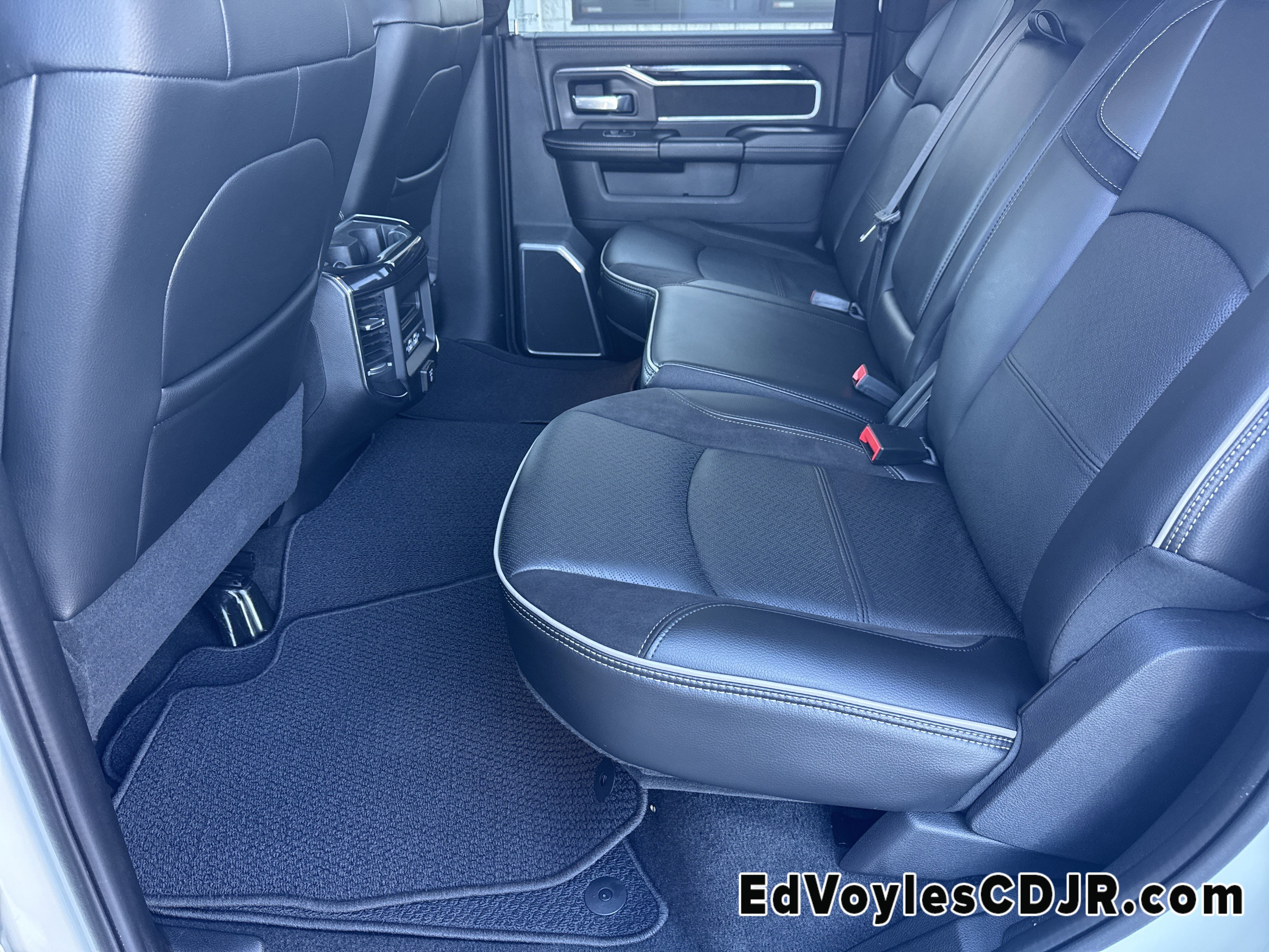 Used 2022 RAM 2500 Laramie image 26