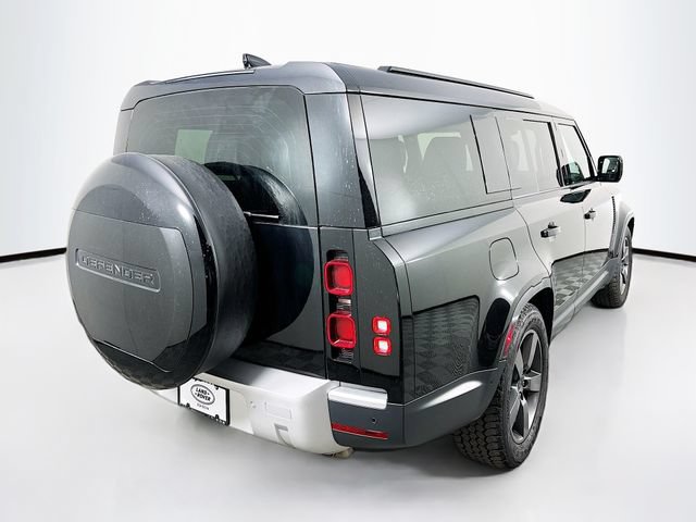 Used 2025 Land Rover Defender 130 S AWD/4WD image 5