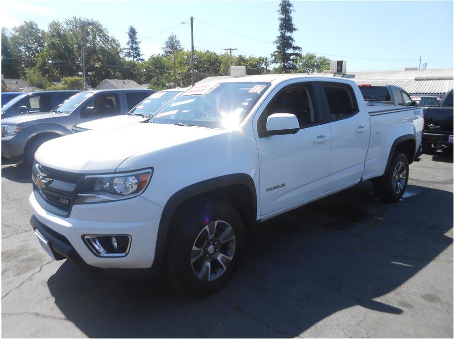 Used 2017 Chevrolet Colorado Z71 image 2