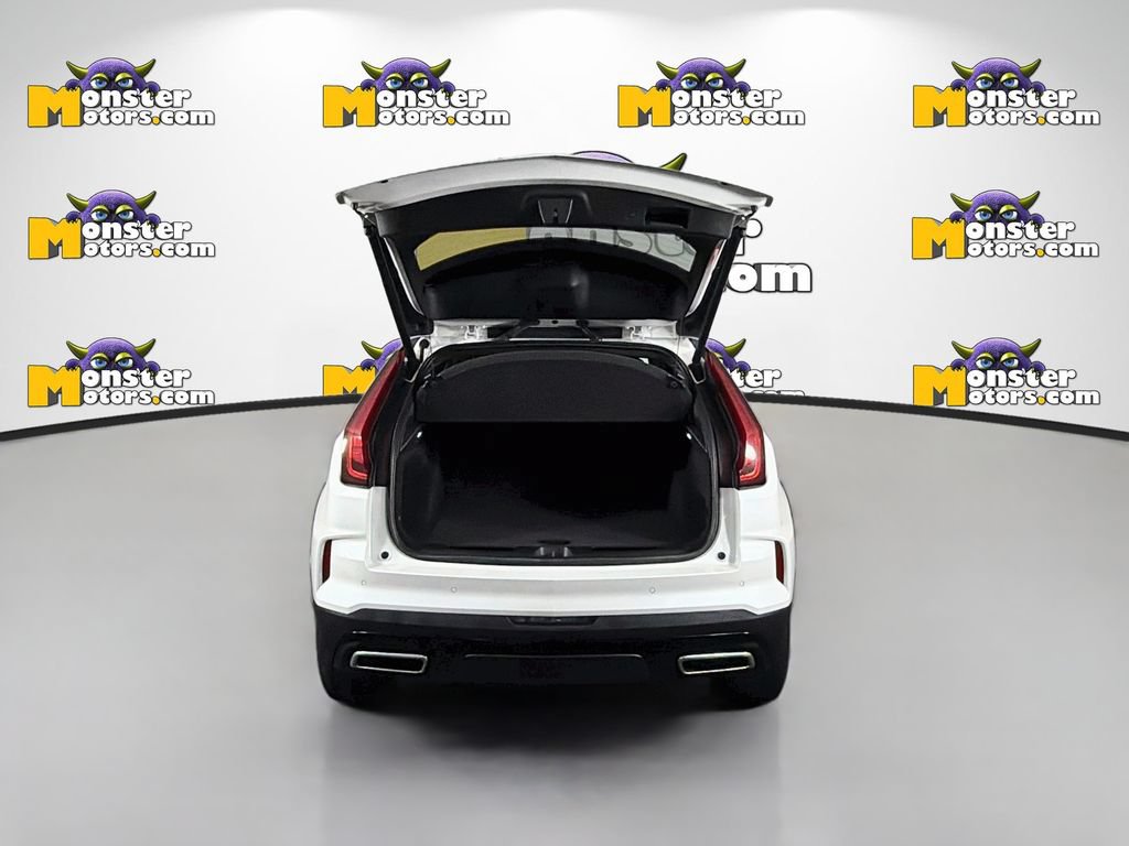Used 2024 Cadillac XT4 Premium Luxury w/ Active Safety Package AWD/4WD image 26