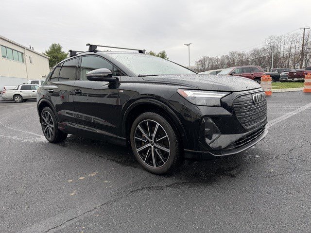 Used 2022 Audi Q4 e-tron Premium Plus image 9