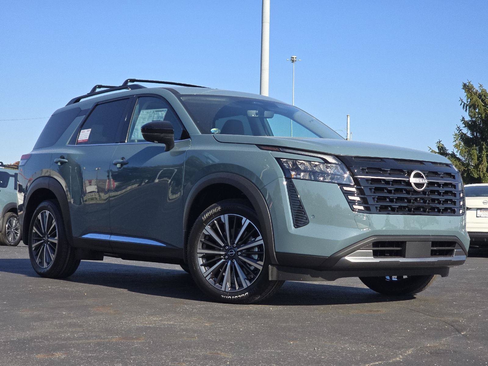 New 2026 Nissan Pathfinder Platinum