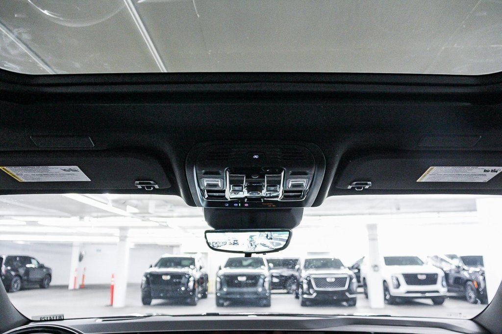 Used 2026 Cadillac Escalade Luxury image 12