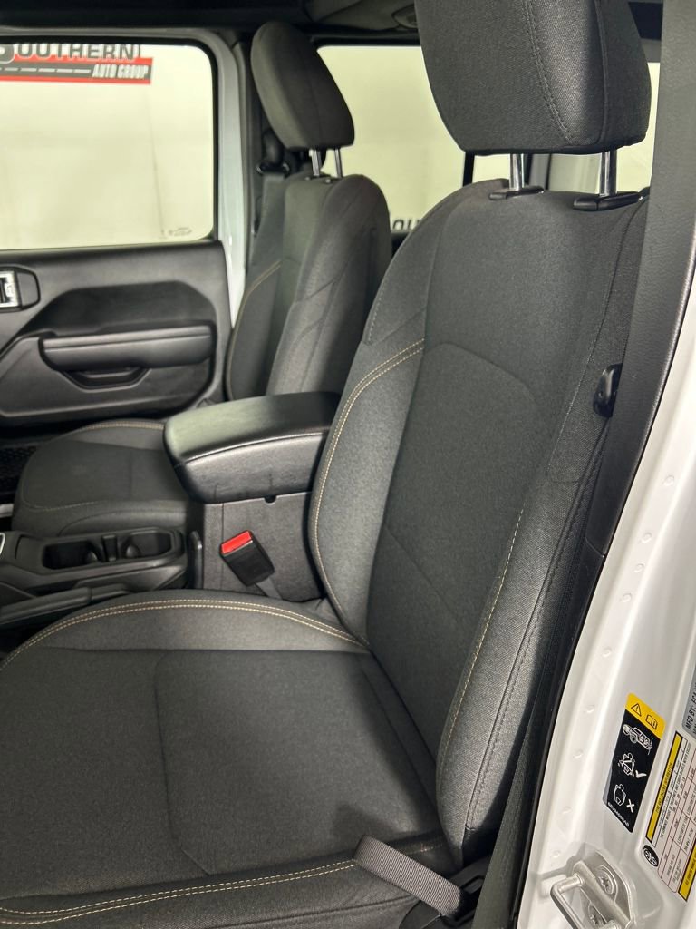 Used 2024 Jeep Wrangler Willys image 11