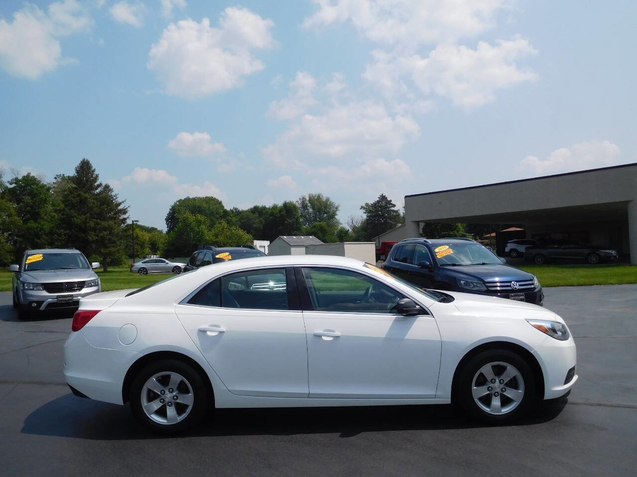 Used 2013 Chevrolet Malibu LS image 2